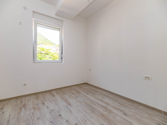 Brandneues Apartment mit zwei Schlafzimmern und Meerblick in Herceg Novi