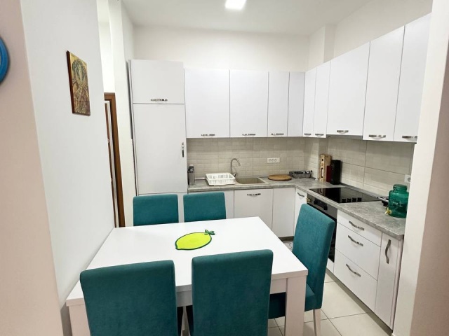 One bedroom apartment with parking space in Budva