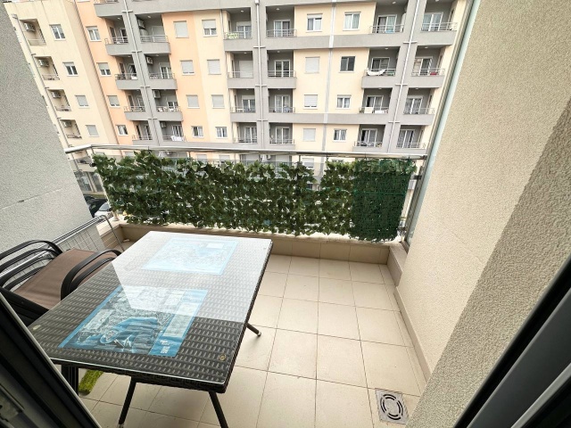 One bedroom apartment with parking space in Budva