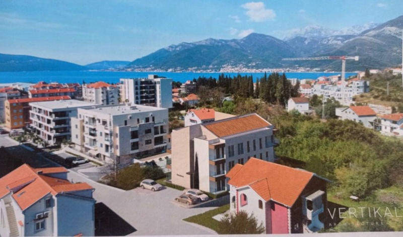 Three-bedroom apartment in a new building in Tivat, Seljanovo