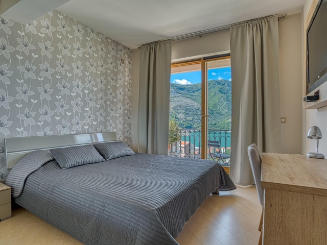 Luxusapartment mit Meerblick in Kotor + Garagenplatz