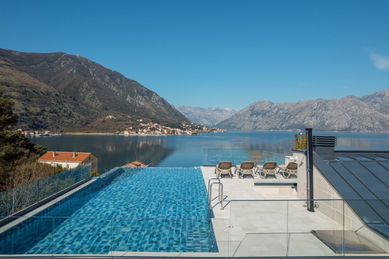 Luxuriöses Apartment mit Dachterrasse und privatem Pool