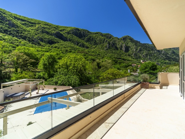 Brand new house with a swimming pool in Kotor