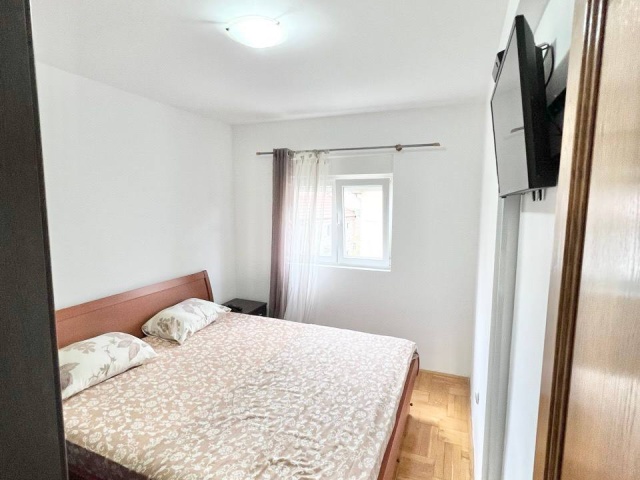 Two-bedroom apartment in Tivat close to the city center