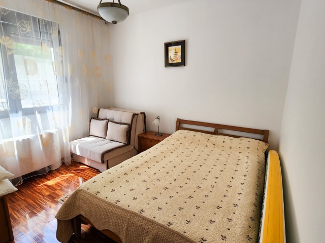 Spacious apartment on the first line to the sea in Kotor, Stoliv