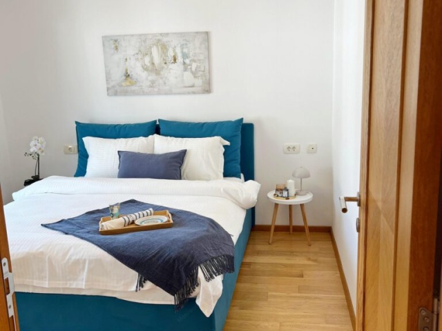 Penthouse with three bedrooms and sea view in Tivat