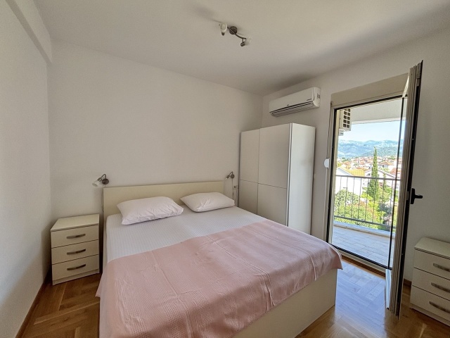 Three bedroom apartment with sea view near the center of Tivat