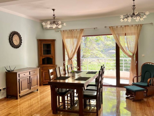 Spacious apartment 130 m2 with sea view in Risan, Kotor
