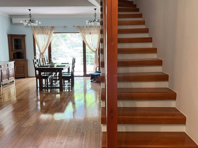 Spacious apartment 130 m2 with sea view in Risan, Kotor
