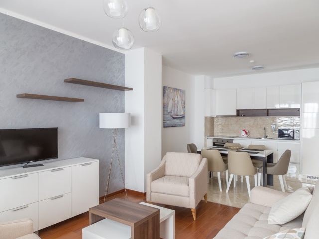 Zwei-Zimmer-Wohnung in Becici, nahe dem Meer