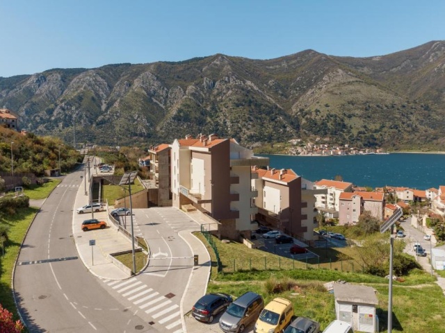 ZU VERMIETEN! Zwei-Zimmer-Wohnung in Kotor
