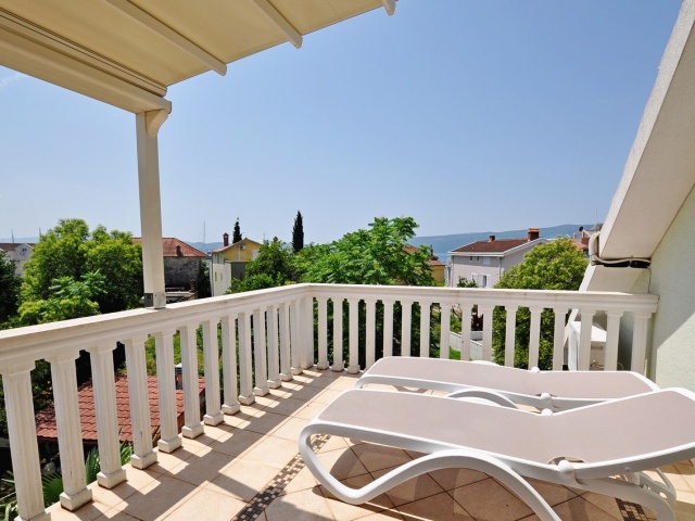 Einmaliges Angebot! Einfamilienhaus in der Nähe des Meeres und Porto Montenegro