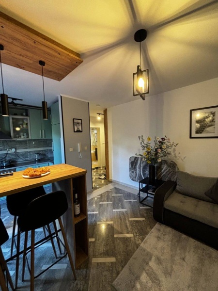 Moderne, gemütliche Wohnung mit Meerblick in Budva