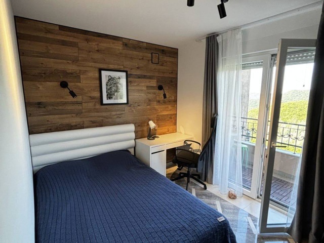 Moderne, gemütliche Wohnung mit Meerblick in Budva