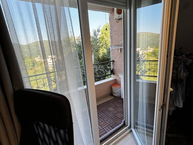 Moderne, gemütliche Wohnung mit Meerblick in Budva