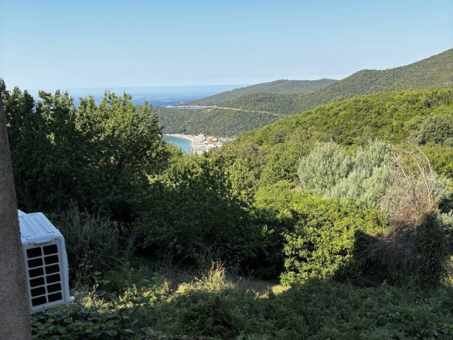 Moderne, gemütliche Wohnung mit Meerblick in Budva