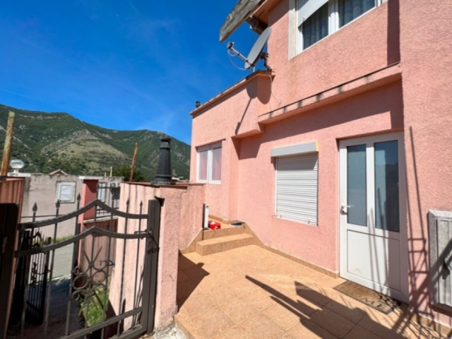 House for sale in Dobrota, Kotor