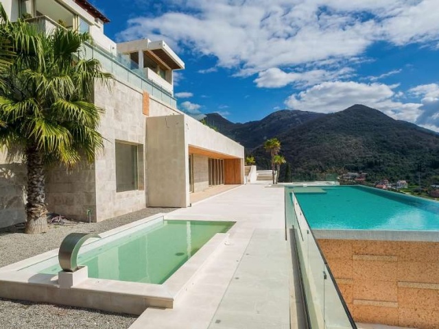 A private luxury residence with panoramic sea views in Tivat