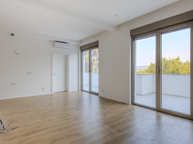 Geräumige Wohnung mit zwei Schlafzimmern in Tivat