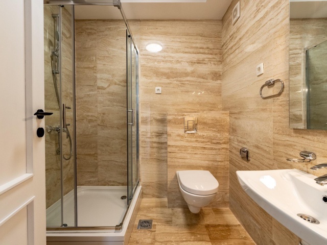 Three-bedroom penthouse with panoramic sea view