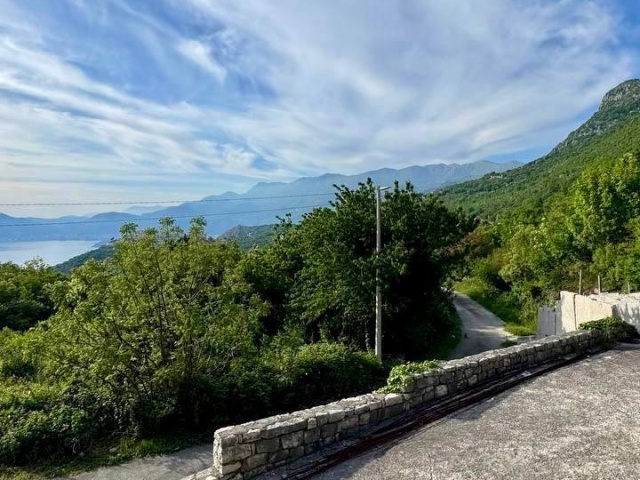 Urbanizovana parcela u Budvi