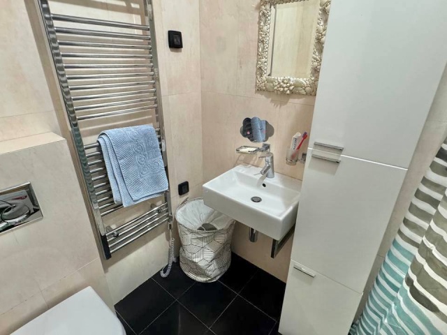 Zwei-Zimmer-Wohnung mit Meerblick in Kotor