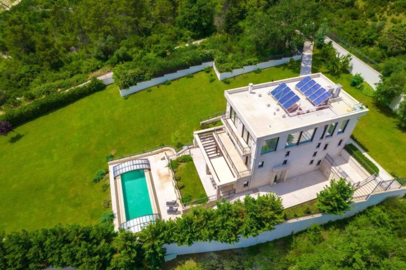 Unique villa with a swimming pool and panoramic sea views in Tivat