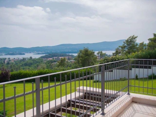 Unique villa with a swimming pool and panoramic sea views in Tivat