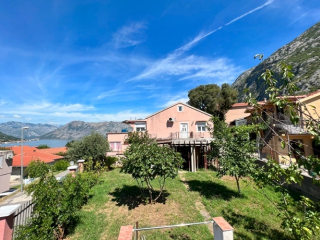 House for sale in Dobrota, Kotor
