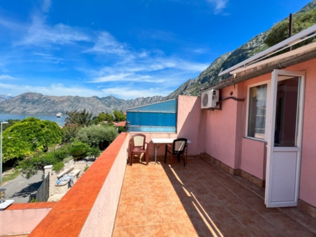 House for sale in Dobrota, Kotor