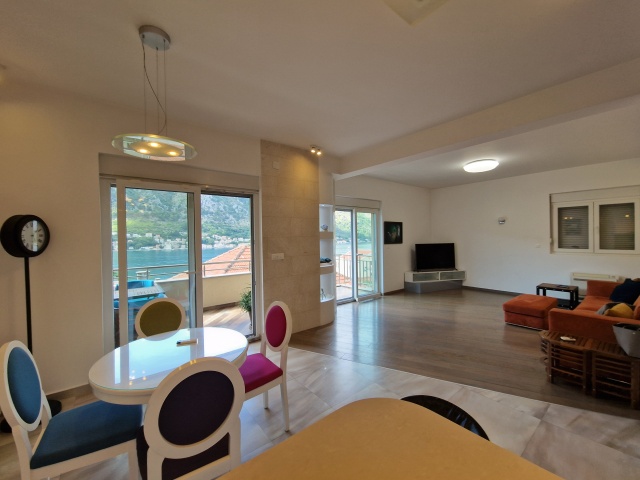 Spacious two-bedroom apartment near the Old Town of Kotor.