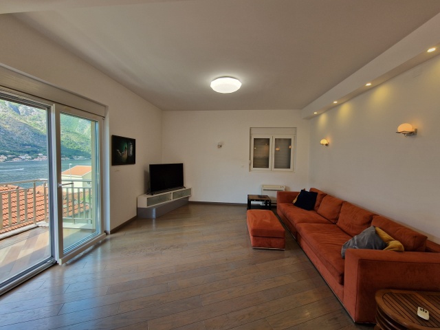 Spacious two-bedroom apartment near the Old Town of Kotor.