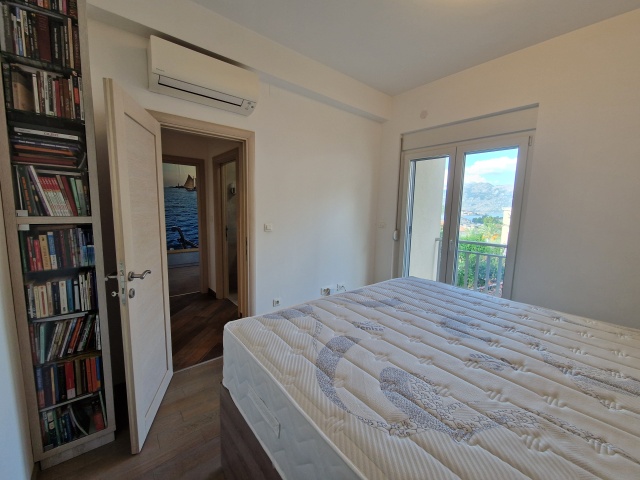 Spacious two-bedroom apartment near the Old Town of Kotor.