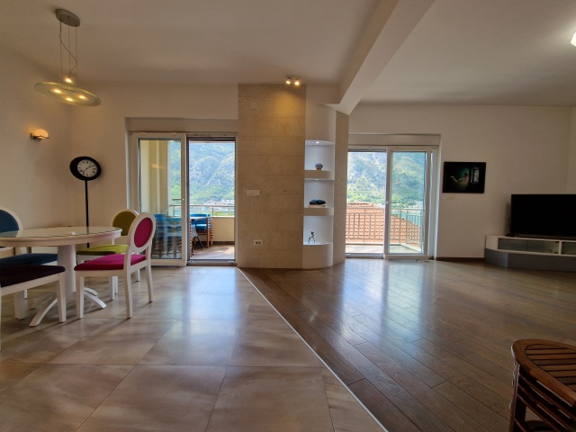 Spacious two-bedroom apartment near the Old Town of Kotor.