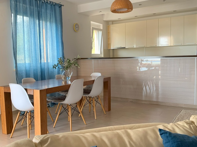 Spacious 3-bedroom apartment with sea view in Budva, Becici