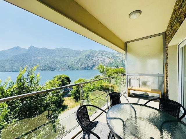 Zu verkaufen: Wohnung in Risan (Gemeinde Kotor, Montenegro).