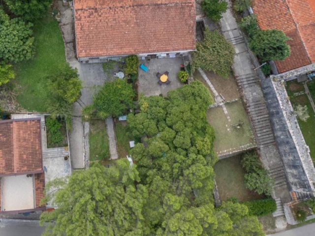 Очаровательный каменный дом • Доброта первая линия моря