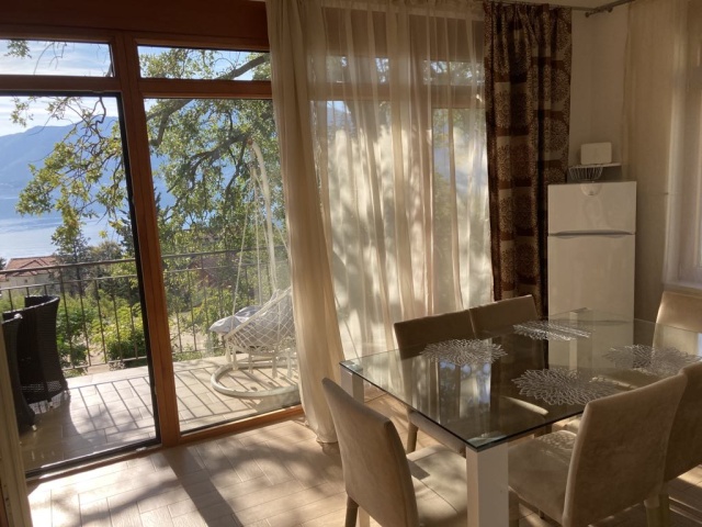 PRODAJE SE KOMLKES OD APARTMANA EDEN U ORAHOVCU ZGRADA BR.2