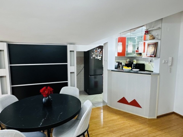 Großzügige Wohnung mit Blick auf die Bucht von Kotor – Dobrota, Daosine