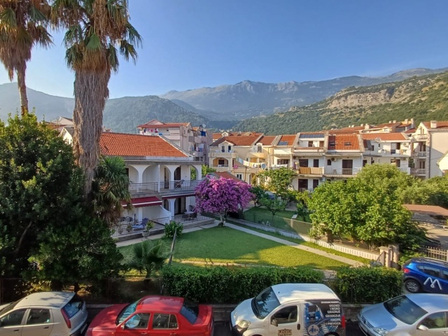 Уютный домик на продажу в Будве Вельи Виногради ,Будва