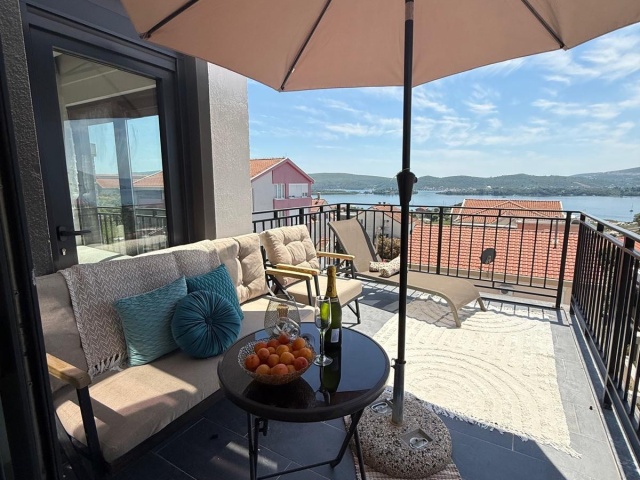 Two new cozy apartments are for sale in Tivat, in the Kava area.