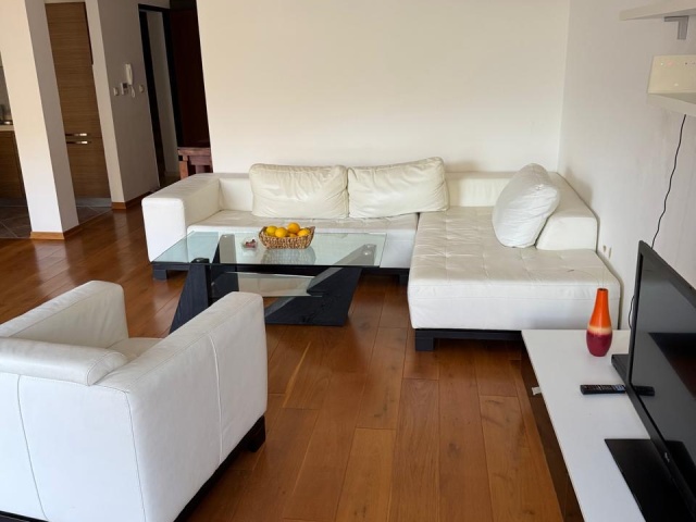 Eine luxuriöse Wohnung in ruhiger und malerischer Lage in Stoliv, Kotor, steht zum Verkauf.