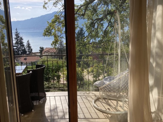 PRODAJE SE KOMLKES OD APARTMANA EDEN U ORAHOVCU ZGRADA BR.2