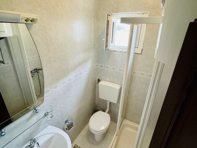 House for sale in Lepetani – First line to the sea