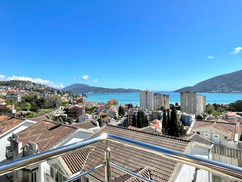 Prodaja se dvosoban stan  u Igalu, Herceg Novi