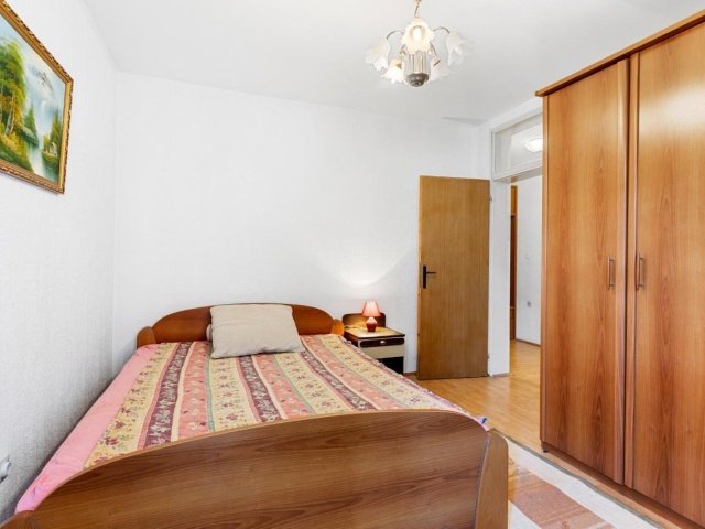 Prodaje se komforan jednosoban stan u naselju Rozino, Budva.