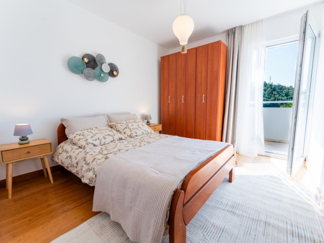 Helle Wohnung in Pržno zu verkaufen