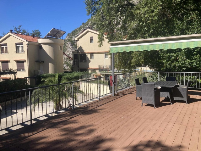 PRODAJE SE KOMLKES OD APARTMANA EDEN U ORAHOVCU ZGRADA BR.2