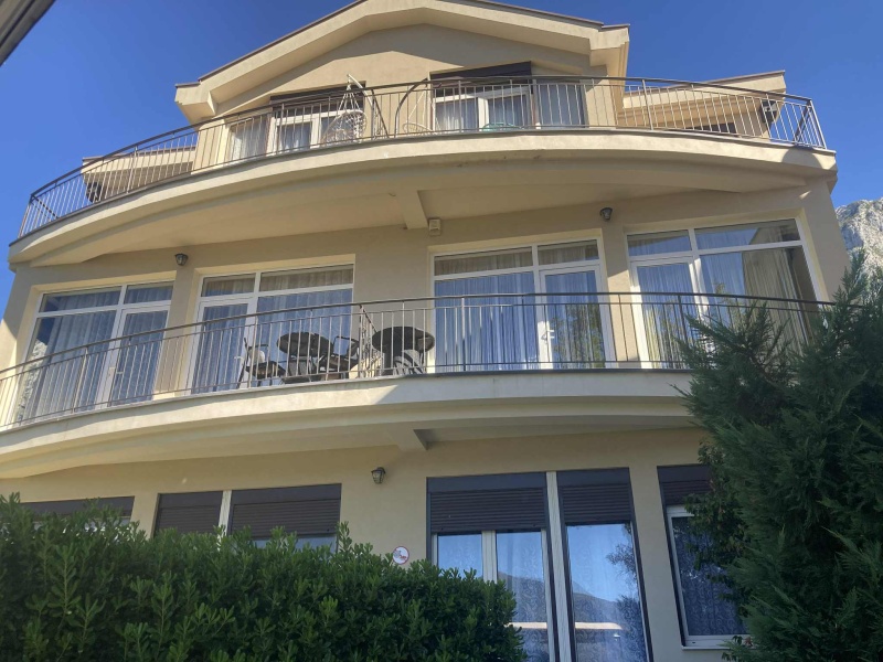 PRODAJE SE  KOMPLEKS OD APARTMANA EDEN U ORAHOVCU ZGRADA BR.1