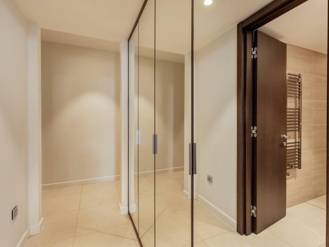 Prodaje se luksuzni dvosoban stan u PortoNovom, Herceg Novi.